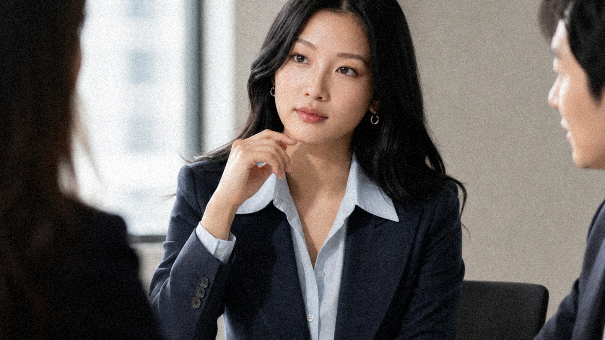ĐỒNG PHỤC CÔNG SỞ LÀ GÌ VÀ VÌ SAO DOANH NGHIỆP CẦN ĐẦU TƯ ĐÚNG CÁCH